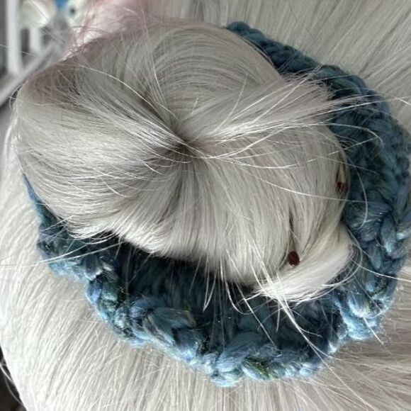 Set of 2 Handmade Crocheted Blue & Gray Scrunchies, Mom Bun Holder, T-Shirt Tie - Picture 7 of 7
